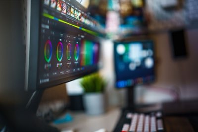 AI動画制作の効率を左右する120分のハードウェア比較