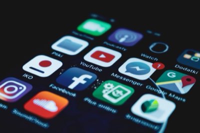 Apple Intelligence e ChatGPT: 2 livelli per una UX rivoluzionaria