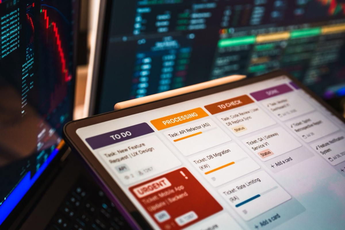 Herramientas de IA: Guía para aumentar la productividad en 4